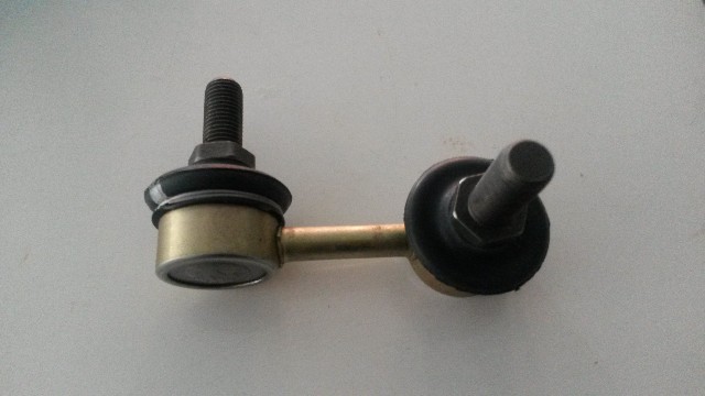 závěs stabilizátoru - levá strana